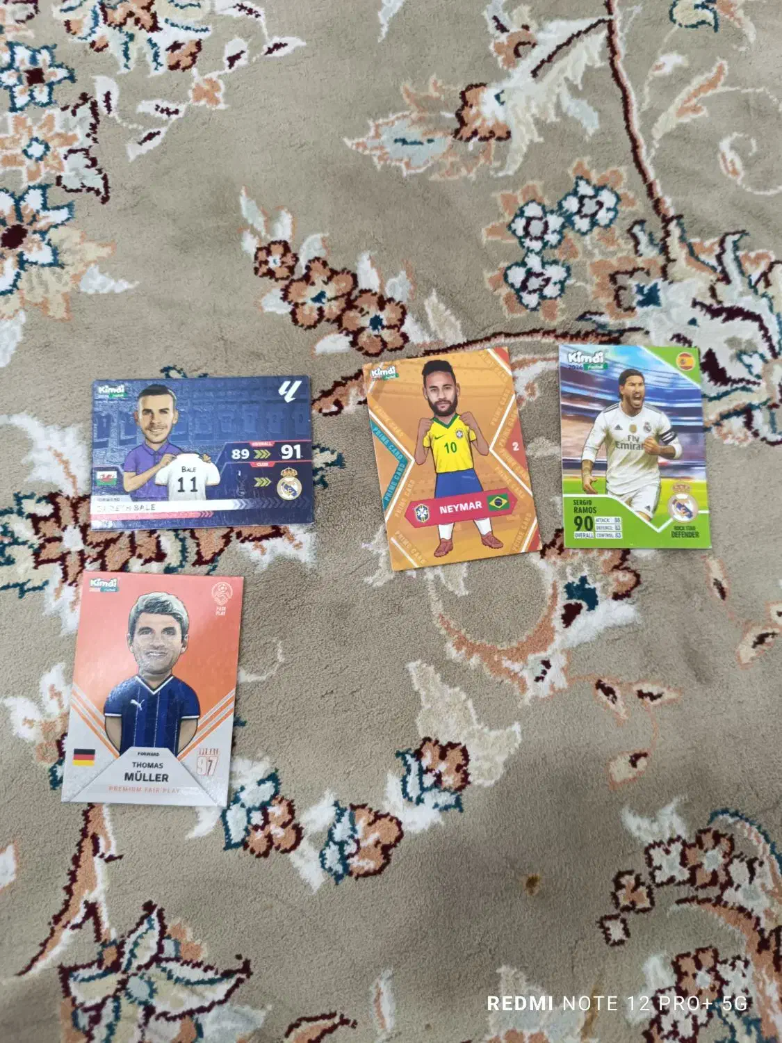 300/000|اسباب‌‌بازی|طبس, |دیوار