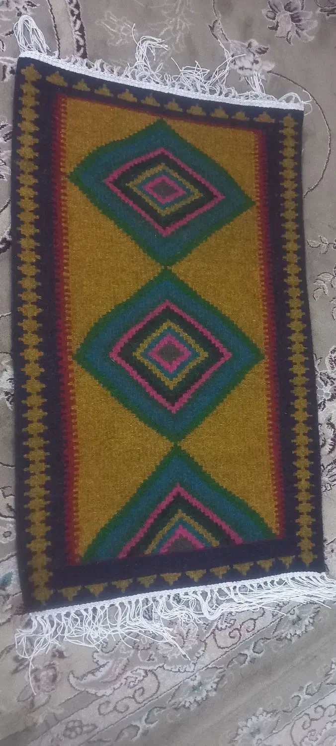 گلیم دست بافت|گلیم، جاجیم، گبه|خرمآباد, |دیوار