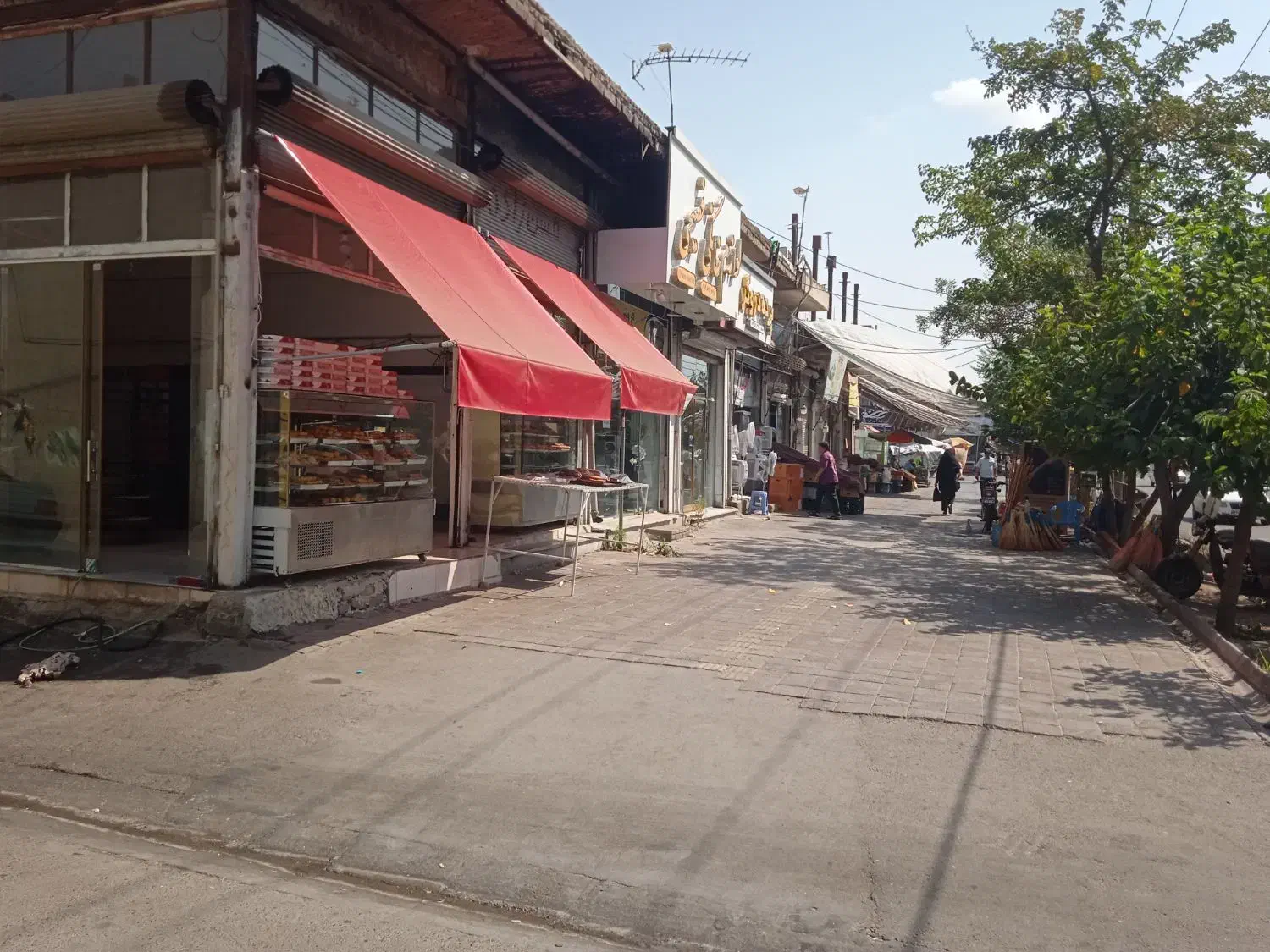 فروش ۲۹۰ متر مغازه با سند تک برگ چهارراه امام|فروش مغازه و غرفه|پارسآباد, |دیوار