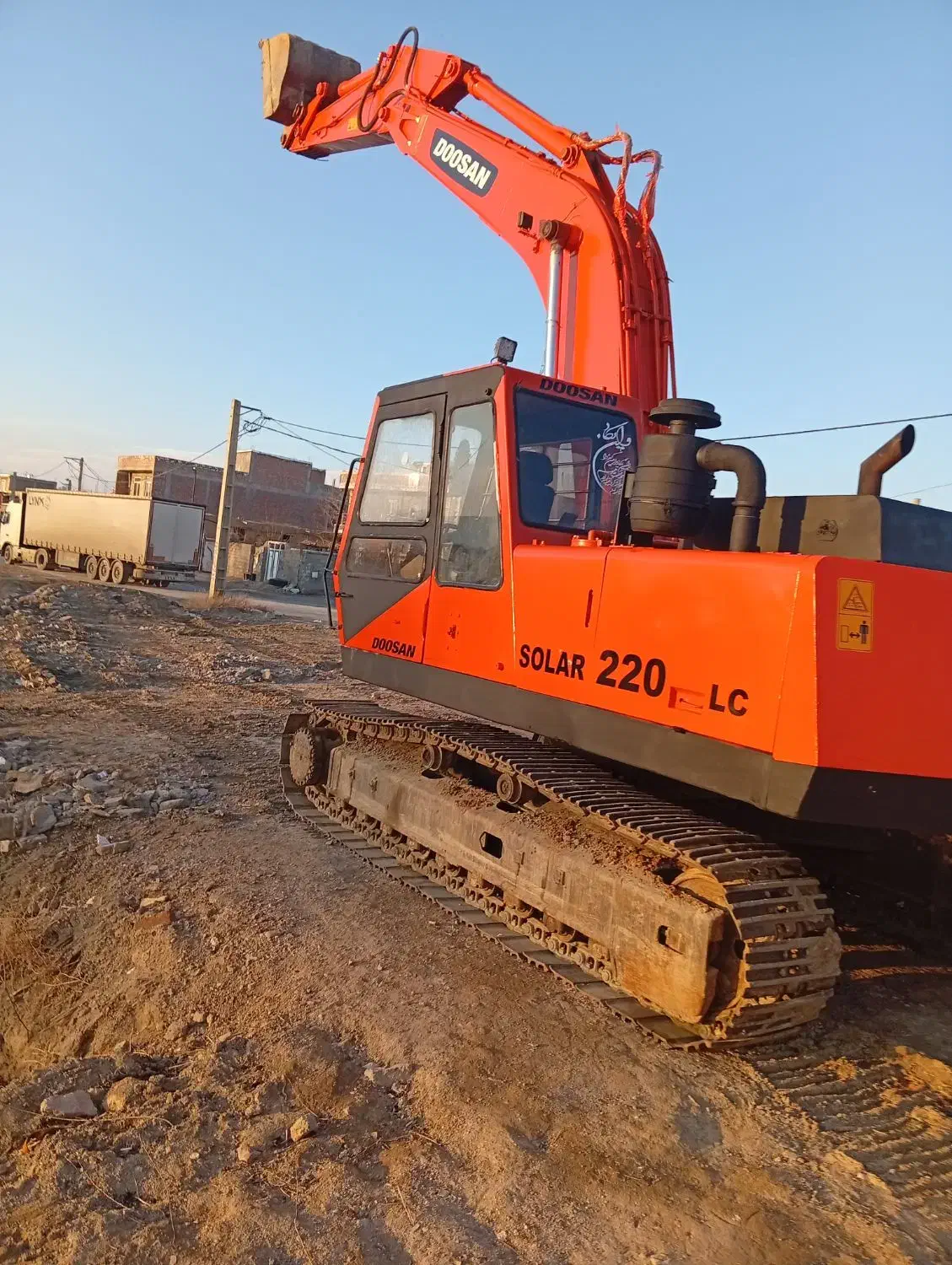 بیل مکانیکی دوو|خودرو سنگین|مهاباد (آذربایجان غربی), |دیوار