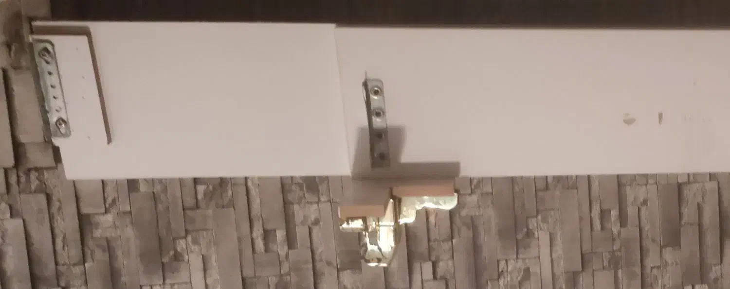 تاج تخت به همراه سایر قطعات|تخت و سرویس خواب|شیراز, زند|دیوار