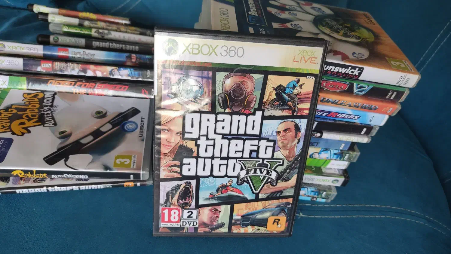 مجموعه بازی‌های ایکس باکس ۳۶۰ همراه بازی GTAV|کنسول، بازی ویدئویی و آنلاین|شیراز, فرگاز|دیوار