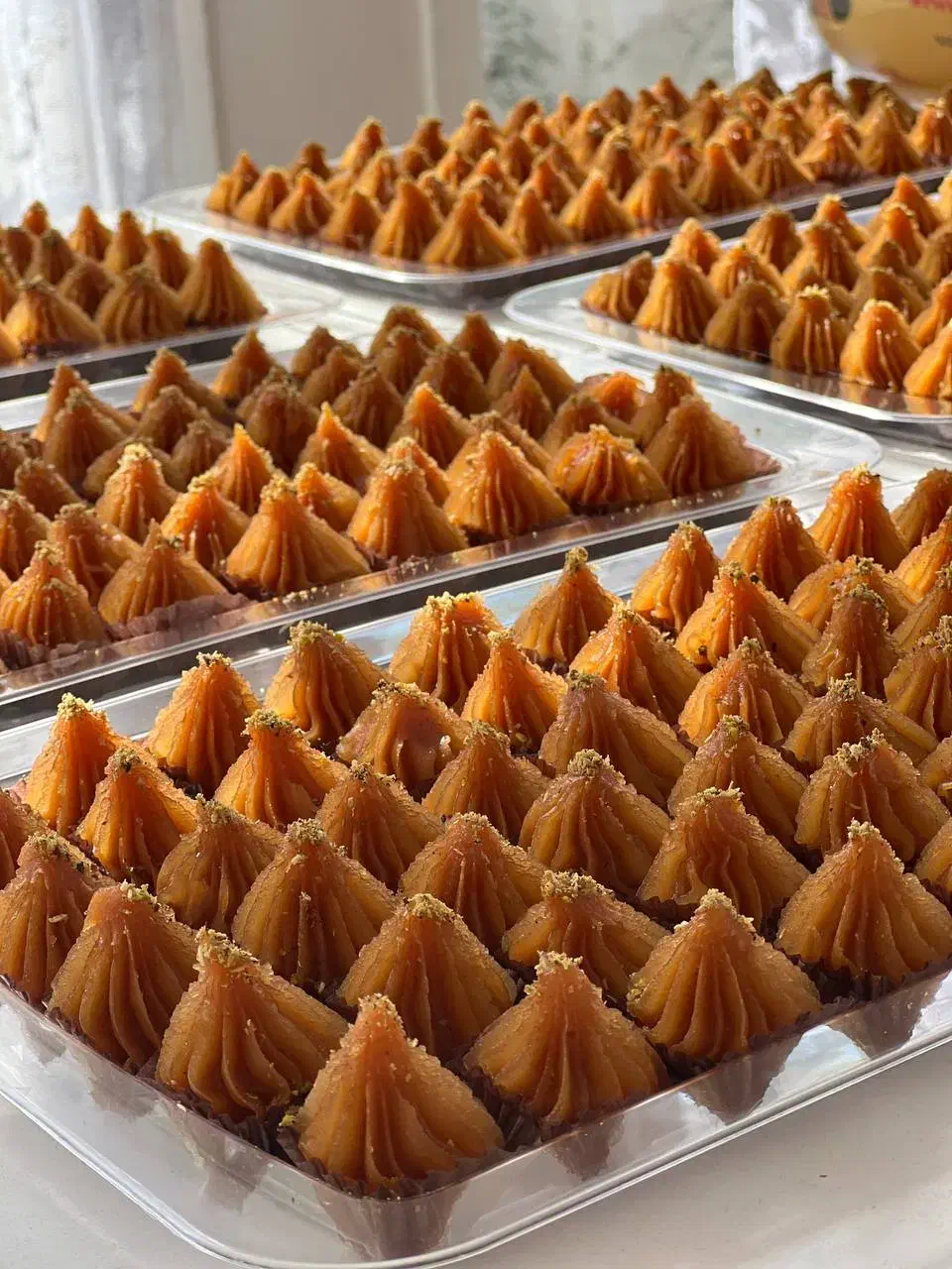 تشریفات نیروپذیرایی میزآرایی تاج گل پک پذیرایی|خدمات پذیرایی، مراسم|مشهد, راهنمایی|دیوار