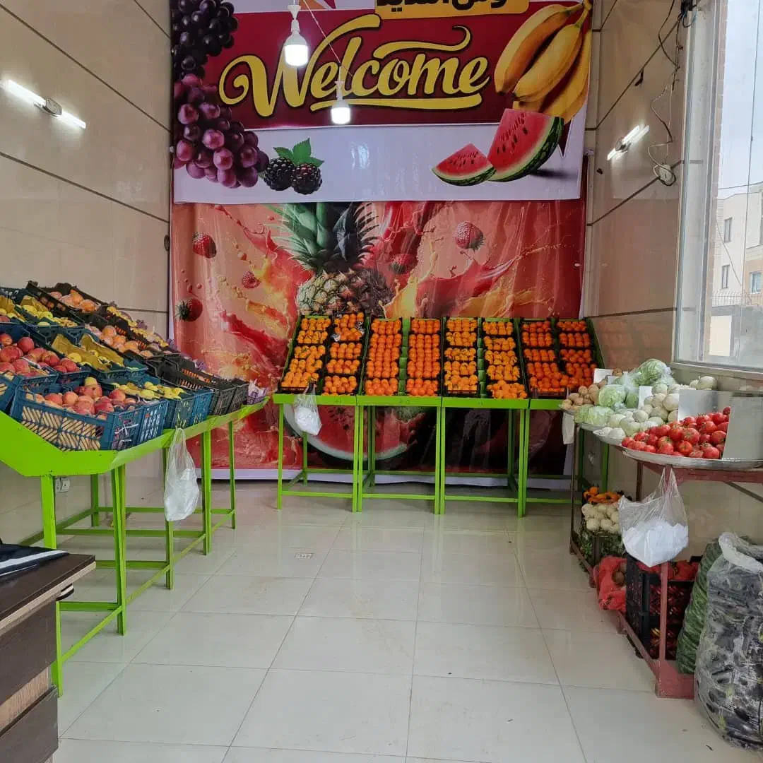 میز های ممبری و لبه دار 8 عدد و ترازو محک|فروشگاه و مغازه|برخوار, |دیوار