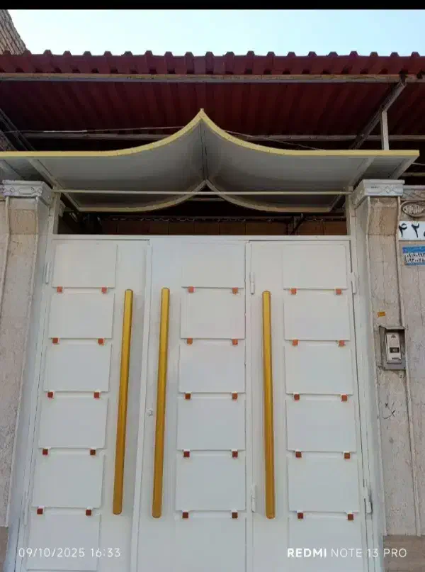 رنگ آمیزی در او پنجره ودیوار آهن اجرای کفپوش|خدمات پیشه و مهارت|حمیدیه, |دیوار