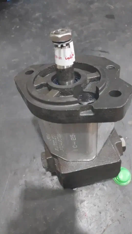 پمپ هیدرولیک کمباین جاندیر|قطعات یدکی و لوازم جانبی|تهران, طرشت|دیوار