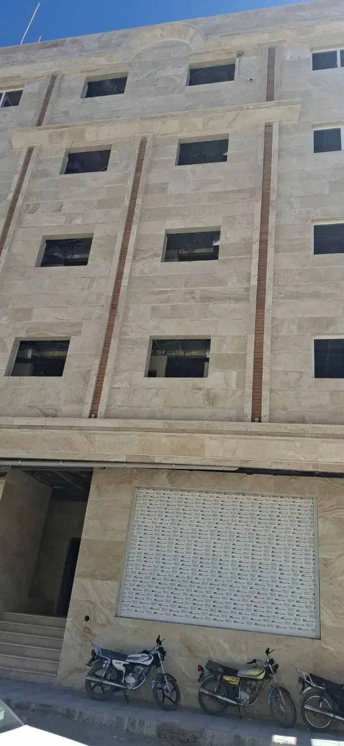 اپارتمان ظفر ۱۵۰ متری.بدون نصبیجات|فروش آپارتمان|بیرجند, |دیوار