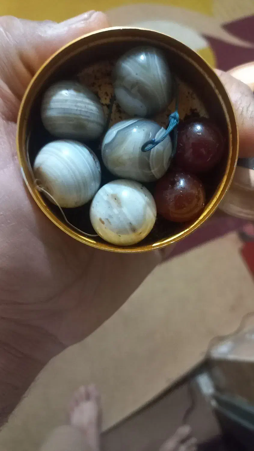 مهره های سلیمانی|کلکسیون اشیاء عتیقه|آبادان, |دیوار