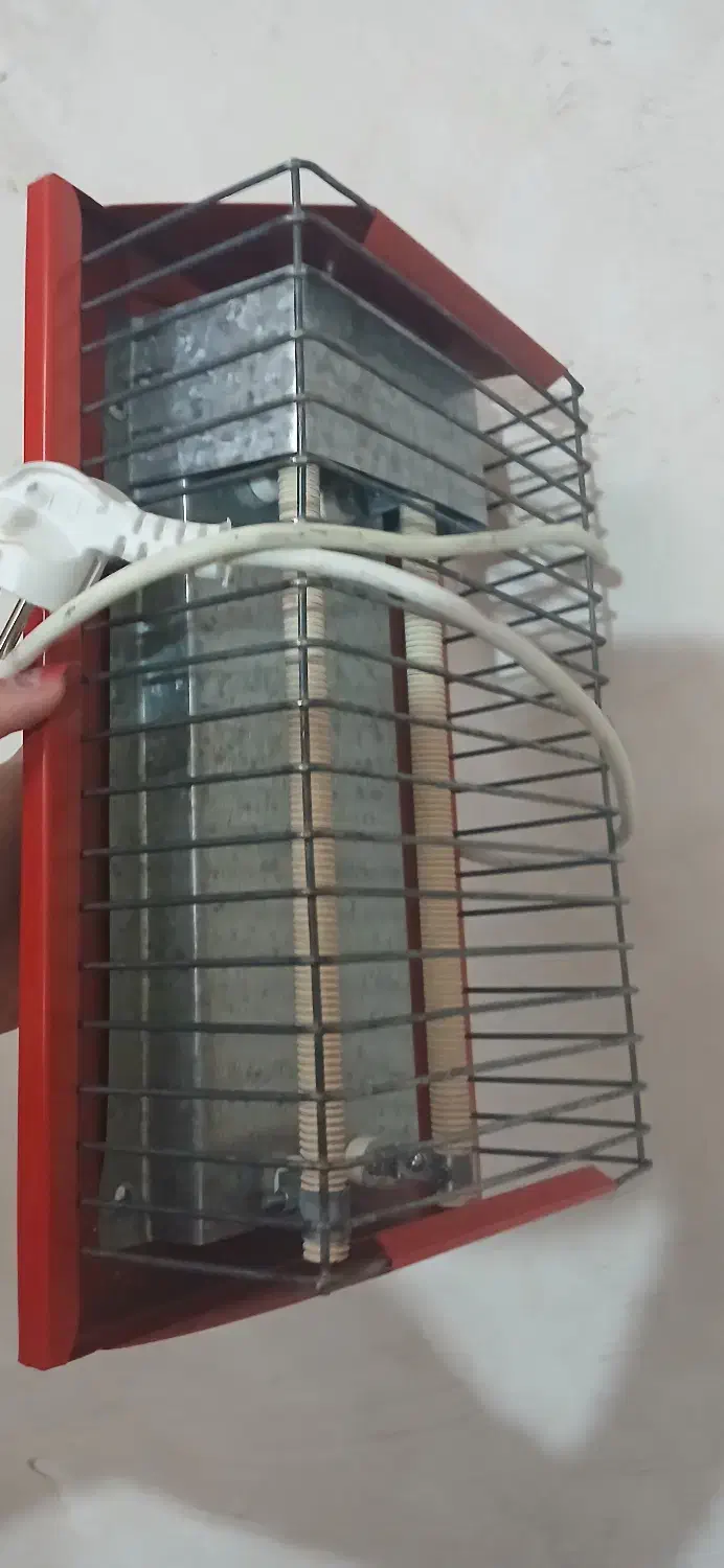 بخاری برقی کوچک به فروش میرسد|بخاری، هیتر، شومینه|خوی, |دیوار