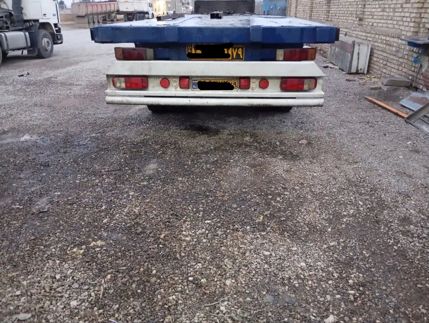 تریلی کفی|قطعات یدکی و لوازم جانبی|اسفرورین, |دیوار