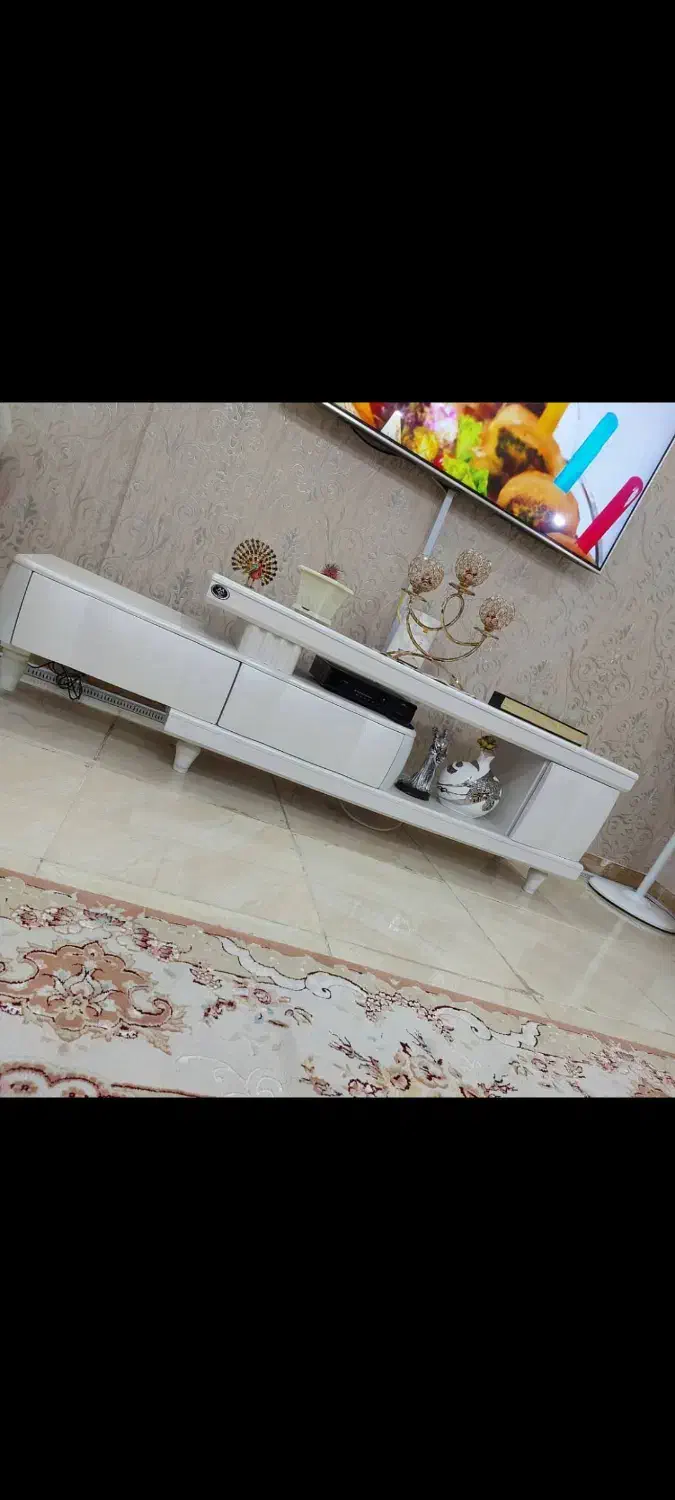 مبل ۷ نفره و میز جلو مبلی و میز TV|مبلمان خانگی و میز عسلی|اهواز, زندوکیلی|دیوار