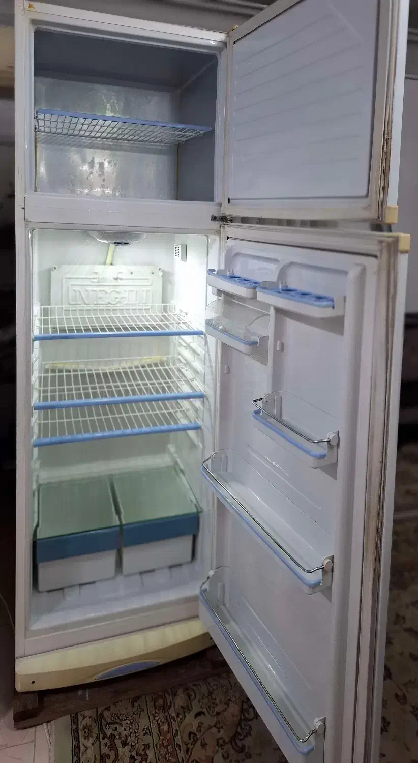 یخچال فریزر نگین|یخچال و فریزر|رشت, دروازه لاکان|دیوار