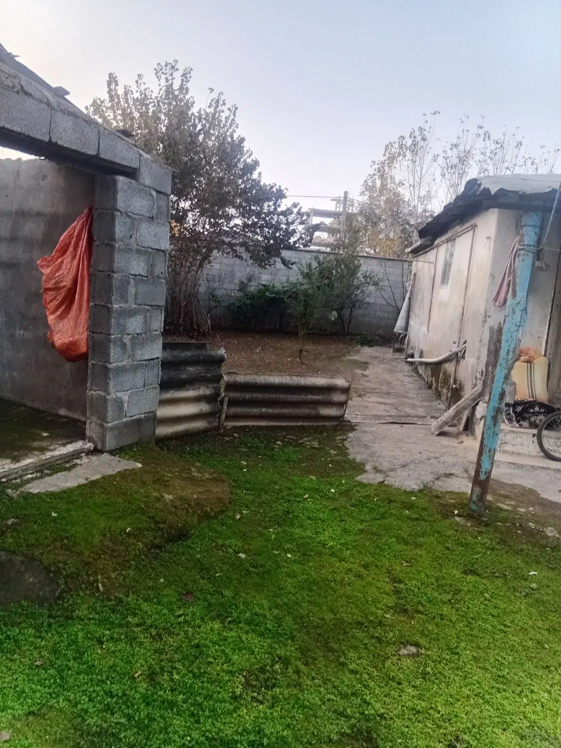 ۷۰۰ متر خانه ویلایی داخل شهر ۵۵۰۰ میلیارد|فروش خانه و ویلا|رضوانشهر, |دیوار