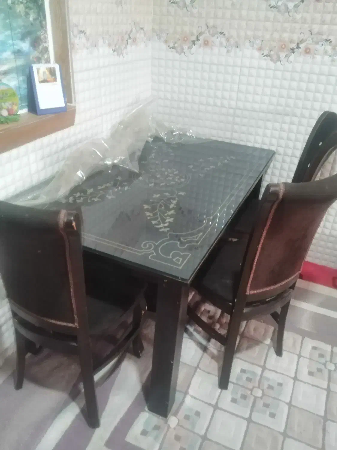 میز نهار خوری|میز و صندلی غذاخوری|یاسوج, |دیوار