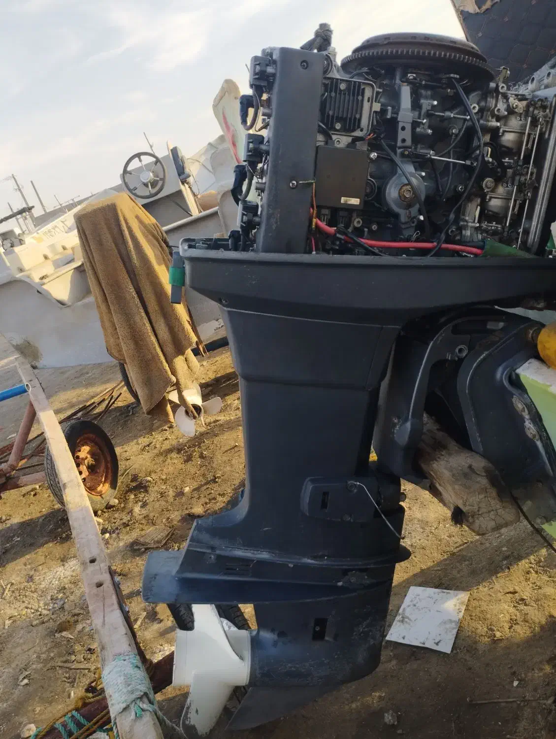 متور 85باتشت|قایق و سایر وسایل نقلیه|میناب, |دیوار