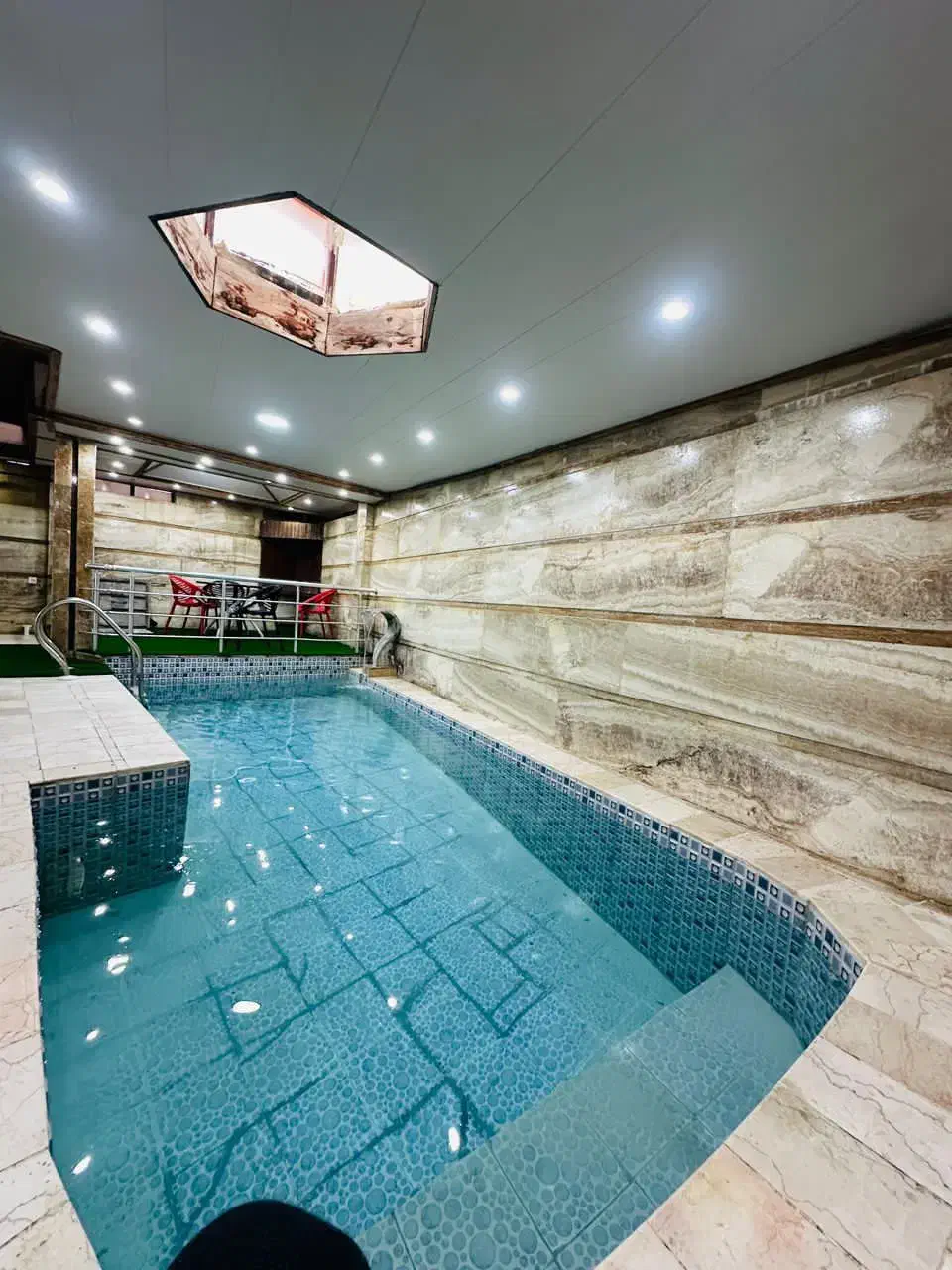 دوبلکس نما سنگ استخر اختصاصی چمستان|فروش خانه و ویلا|چمستان, |دیوار