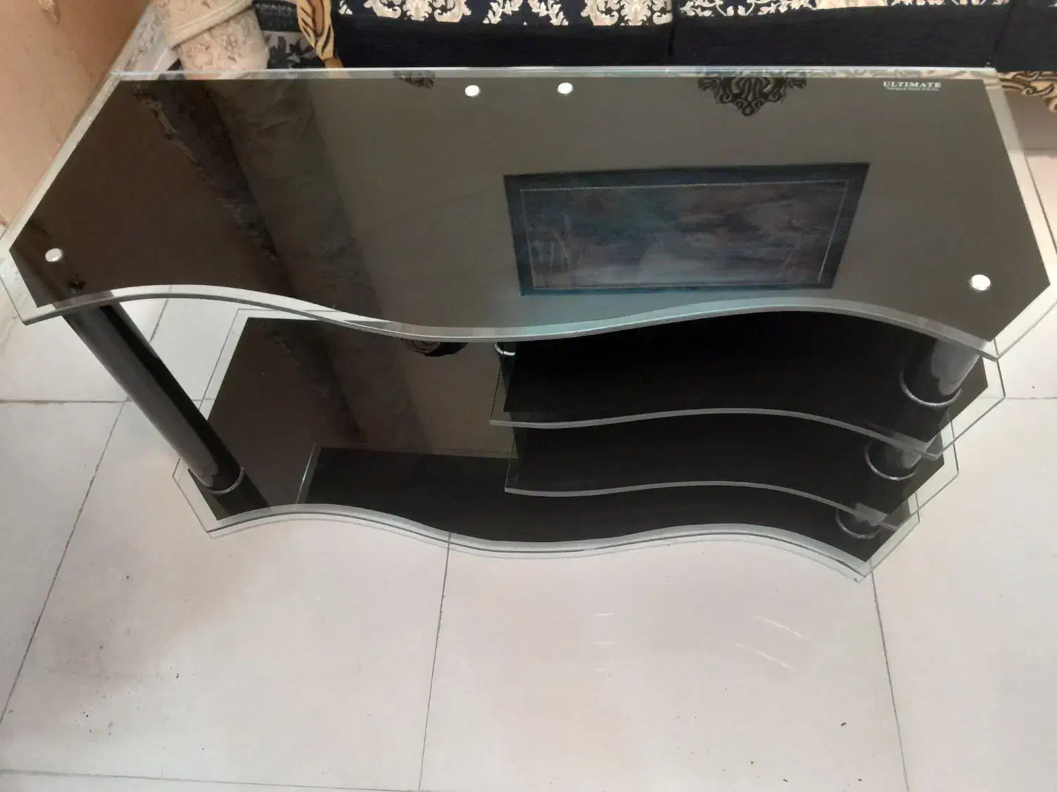 میز تلویزیون در حد نو|میز تلویزیون|شیراز, شهرک ولیعصر|دیوار