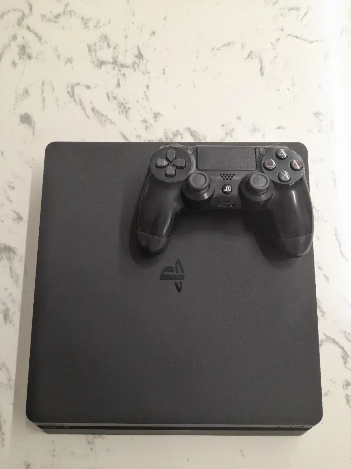 Ps4 اسلیم یک ترابایت تک دسته|کنسول، بازی ویدئویی و آنلاین|اصفهان, خواجو|دیوار
