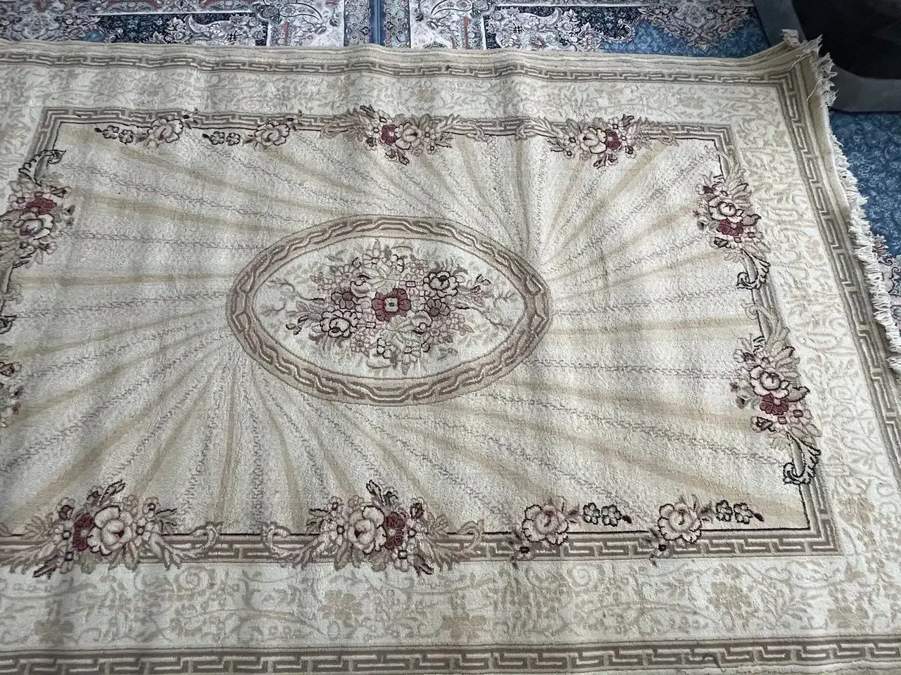 دو تا فرش ۶ متری سالم|فرش|لاهیجان, کوی آزادگان|دیوار