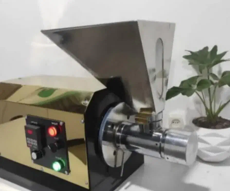 دستگاه کره گیری اتمام مغزیجات و ارده کنجد|ماشینآلات صنعتی|قم, صادقی|دیوار