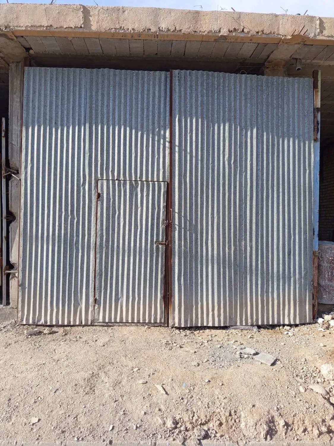 درب خانه باغی|مصالح و تجهیزات ساختمان|لیکک, |دیوار