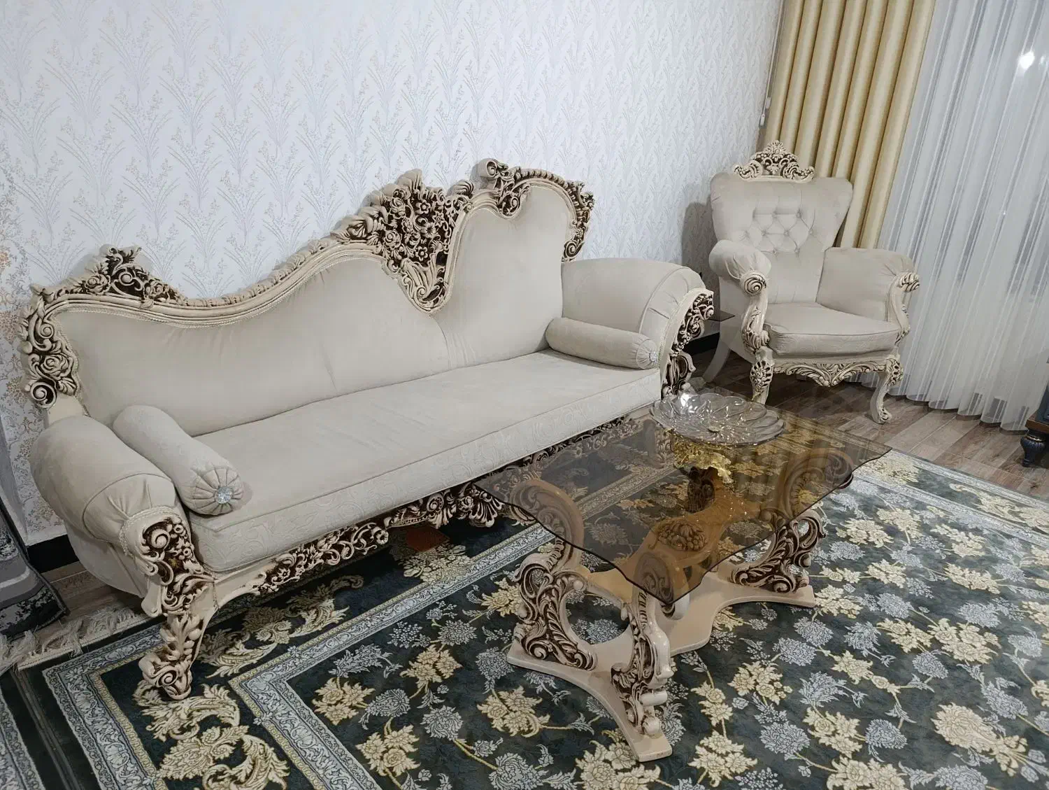 مبل سلطنتی و میز نهار خوری|مبلمان خانگی و میز عسلی|روانسر, |دیوار