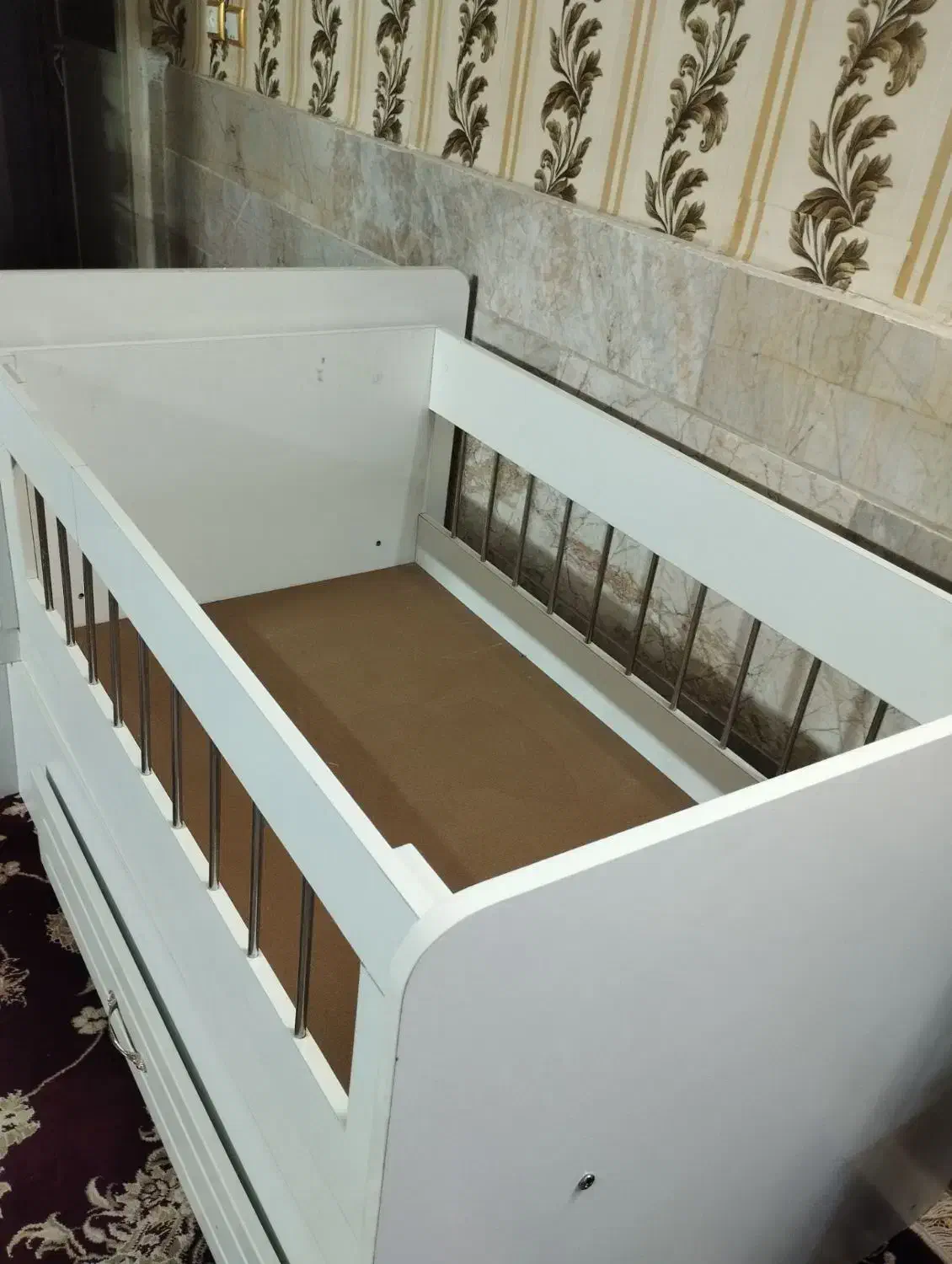 تخت گهواره ای|تخت و صندلی بچه|مشهد, بلال|دیوار