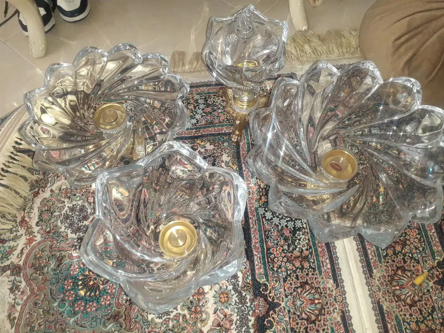 ساعت برنز و سرویس پذیرایی کاملا نو و ساعت چوبی|ساعت دیواری و تزئینی|اراک, |دیوار