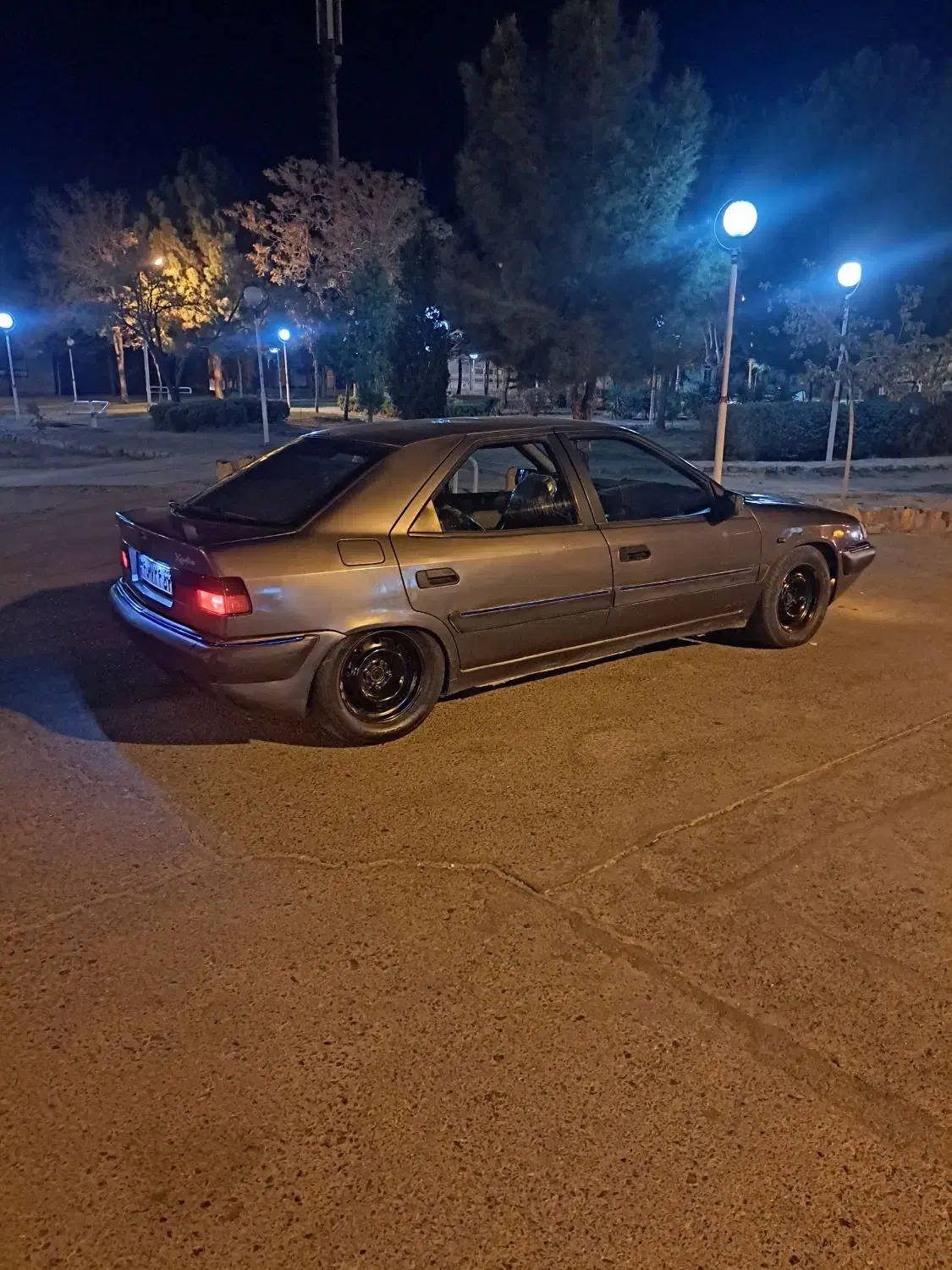 زانتیا مدل ۸۳|خودرو سواری و وانت|بیرجند, |دیوار