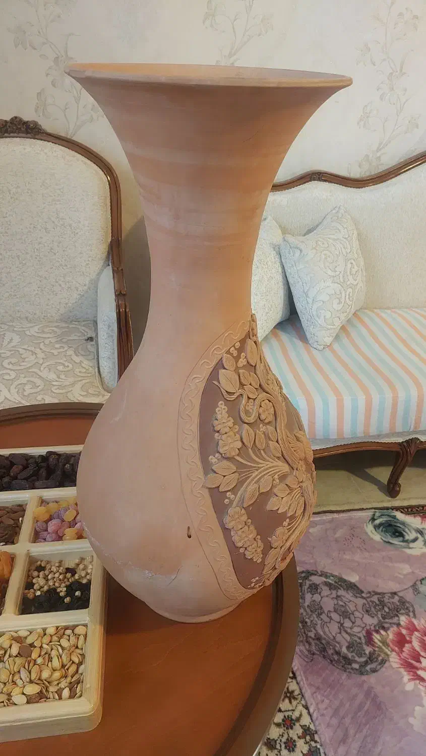 گلدان و استند گل نو استفاده نشده|صنایع دستی و سایر لوازم تزئینی|مراغه, |دیوار