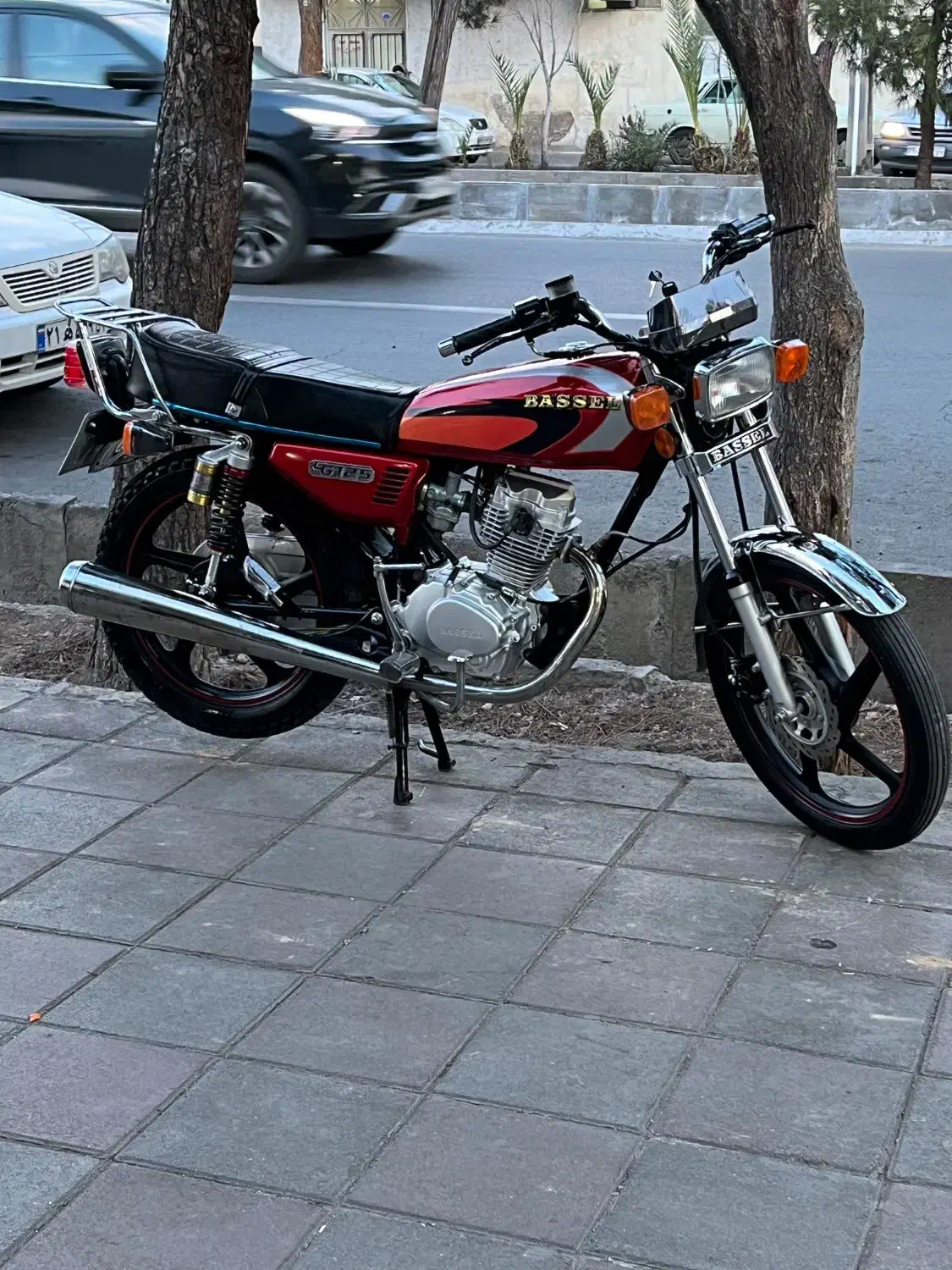 باسل 125|موتورسیکلت|ساوه, |دیوار