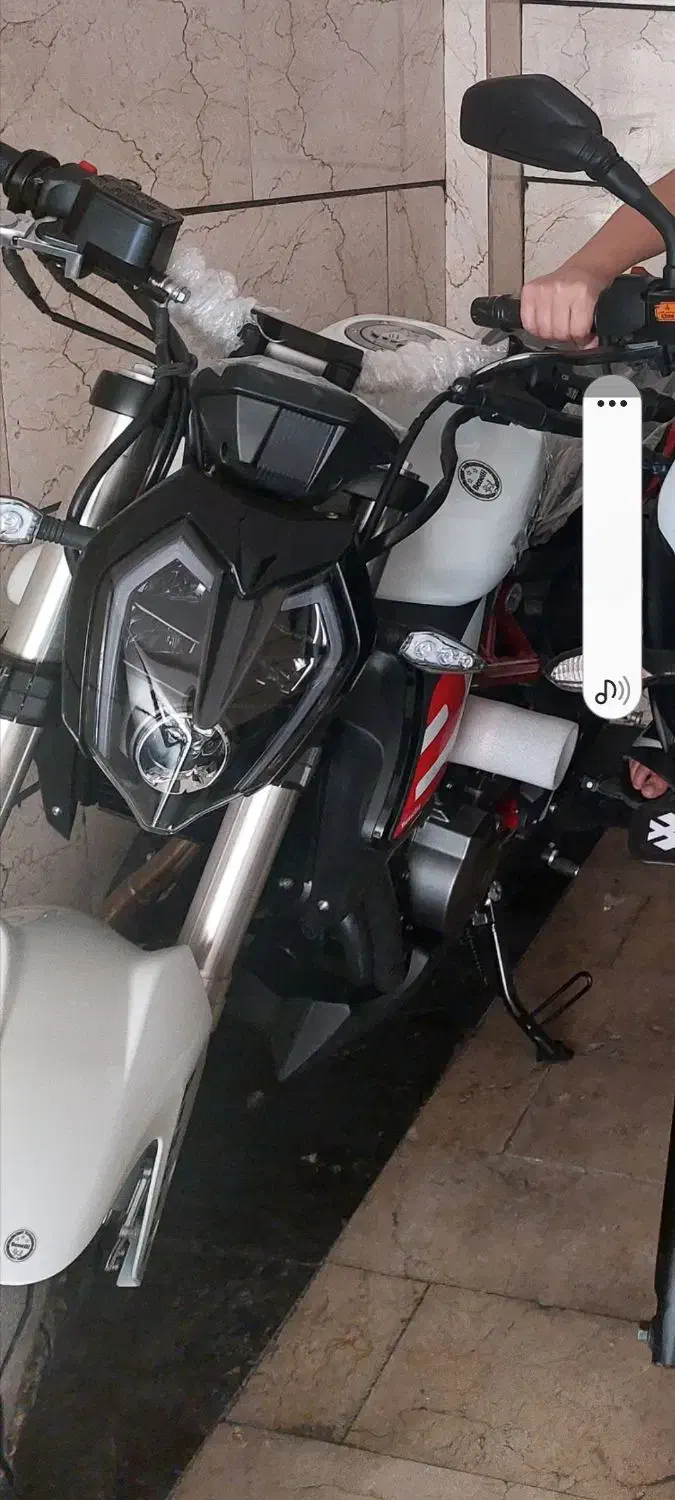 موتور بنلی ۳۰۰ سفید صفر|موتورسیکلت|تهران, هاشمآباد|دیوار