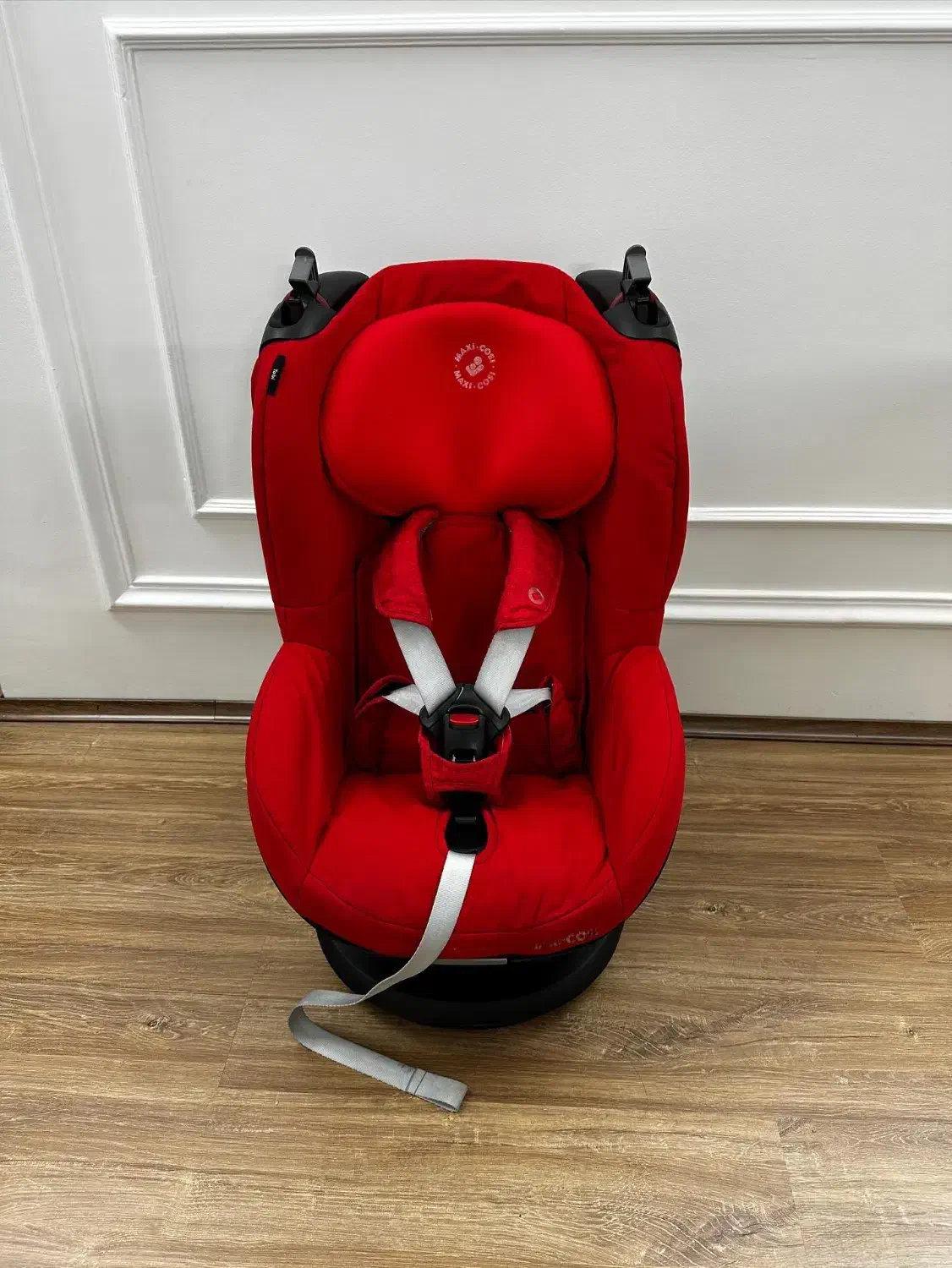 صندلی ماشین|تخت و صندلی بچه|قم, سالاریه|دیوار