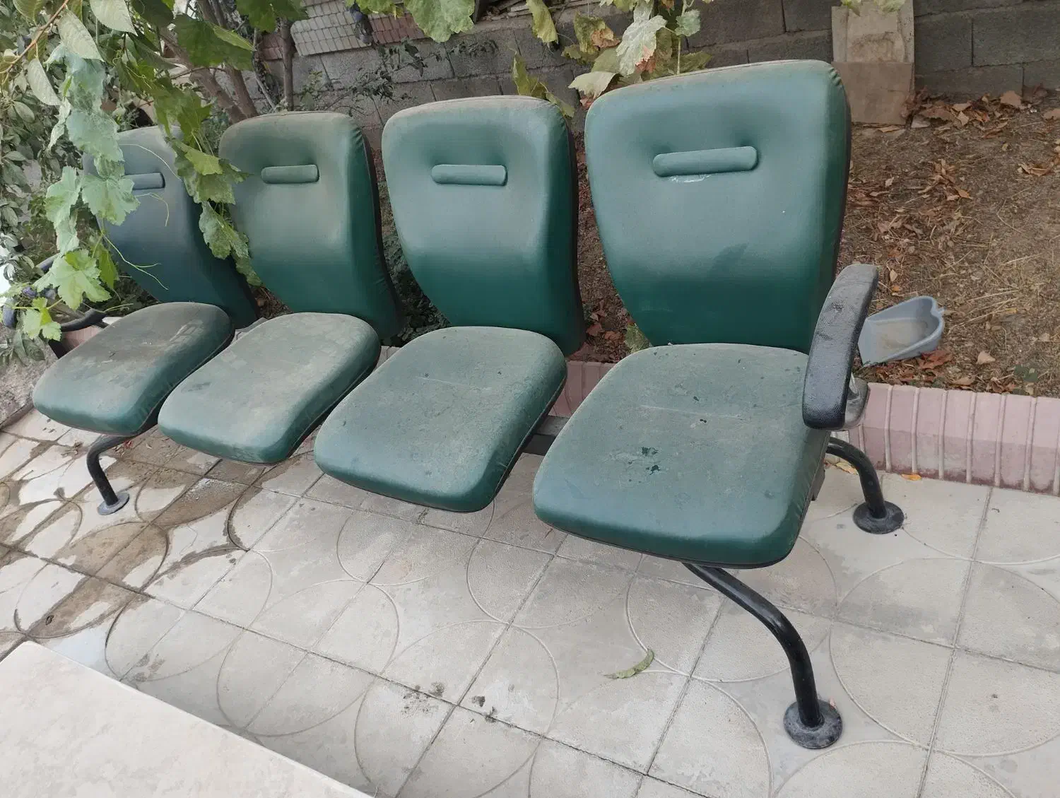 صندلی انتظار ۴ نفره|صندلی و نیمکت|نوشین شهر, |دیوار