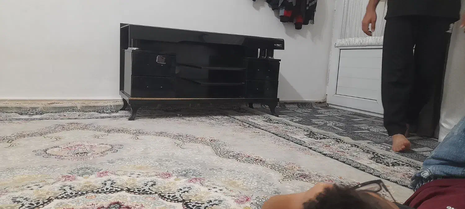 زیر تلویزیون کار کرده|میز تلویزیون|پارس‌آباد, |دیوار