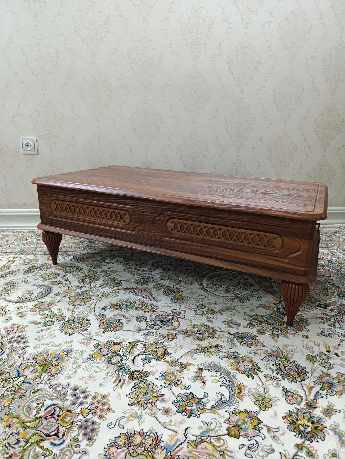 میزجلومبلی|مبلمان خانگی و میز عسلی|یزد, |دیوار