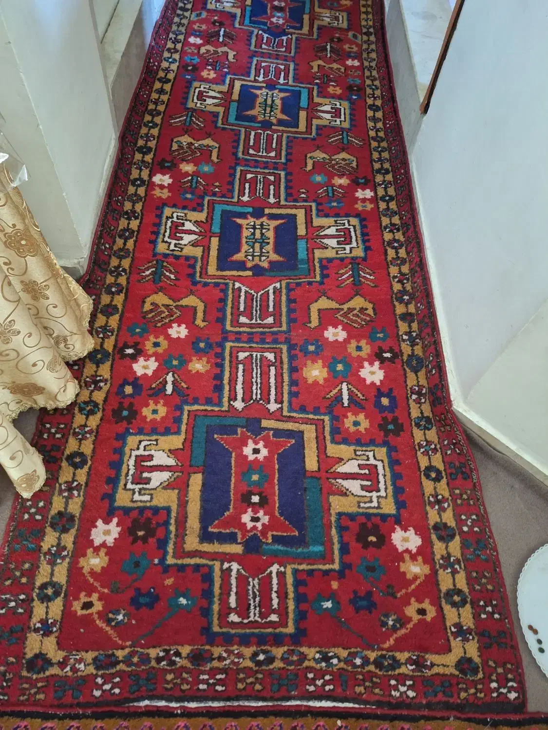 قالی کناره کار کرده و سالم|فرش|سهند, |دیوار