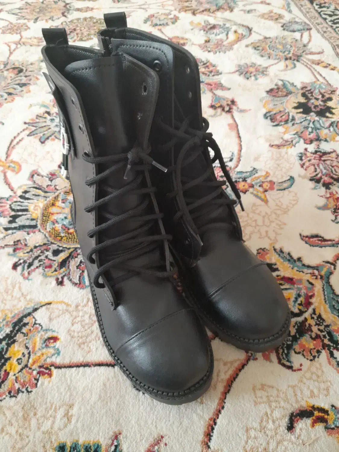 نیم چکمه|کیف، کفش، کمربند|سبزوار, باهنر|دیوار