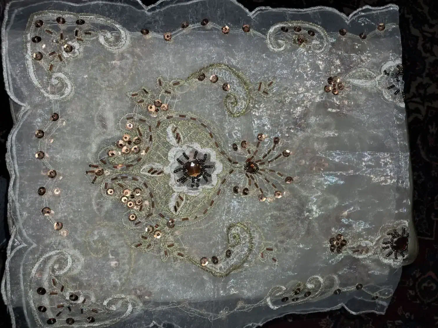 رومیزی پولک دوزی شیک ۳ تکه دونه ۲۰۰ هزاتوم ورق بزن|پرده، رانر، رومیزی|تهران, خواجه نظام الملک|دیوار