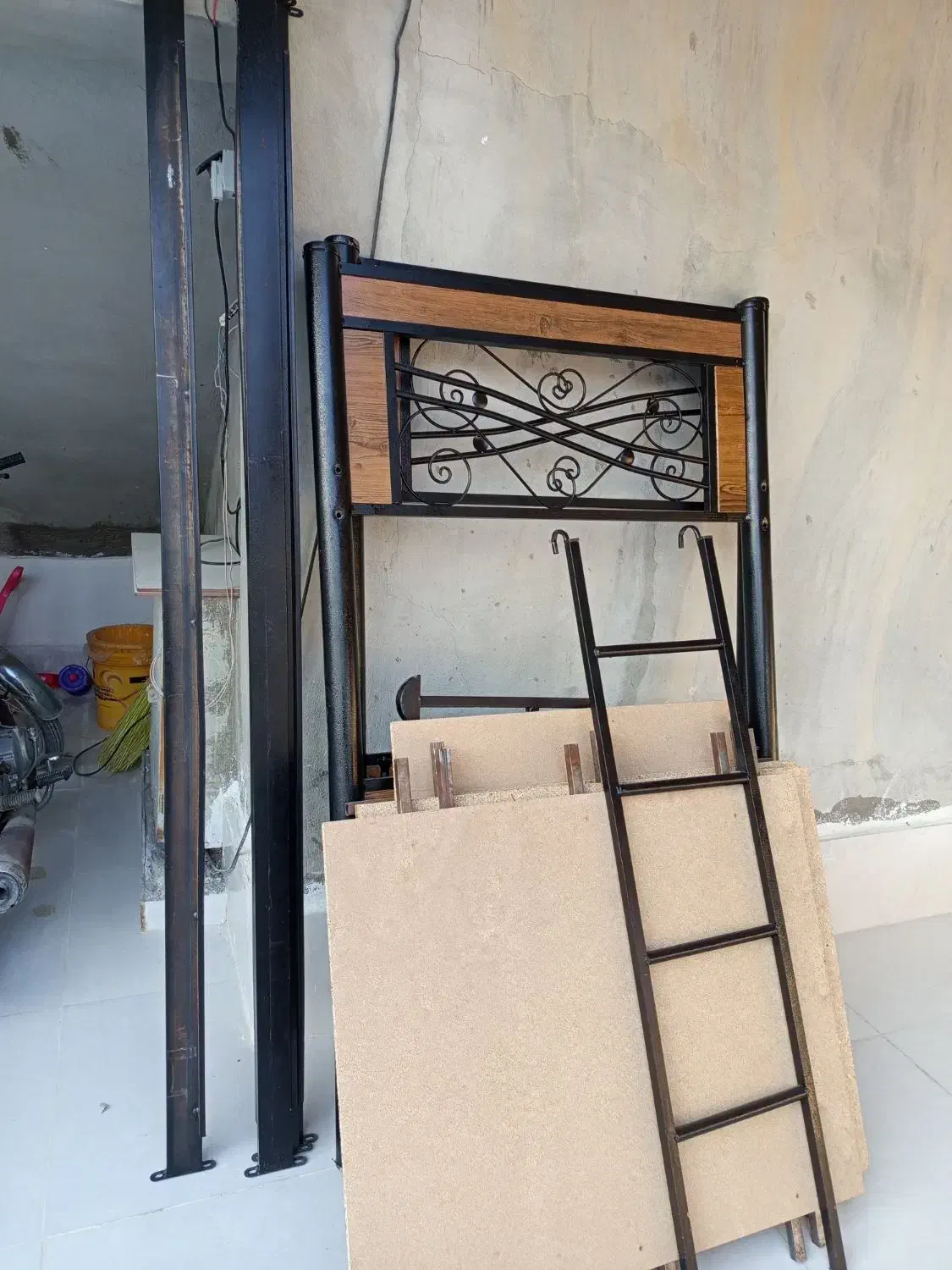 تخت فلزی دو طبقه|تخت و سرویس خواب|پارسیان, |دیوار