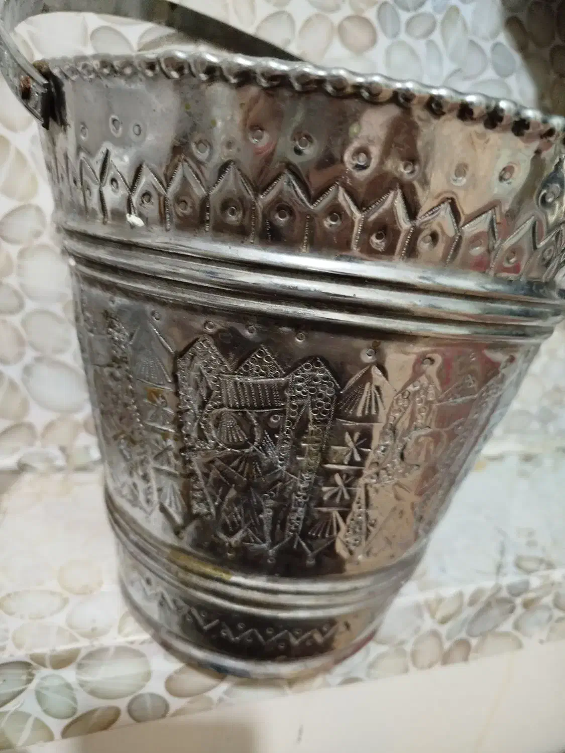 سطل قدیمی|کلکسیون اشیاء عتیقه|خرم‌آباد, |دیوار