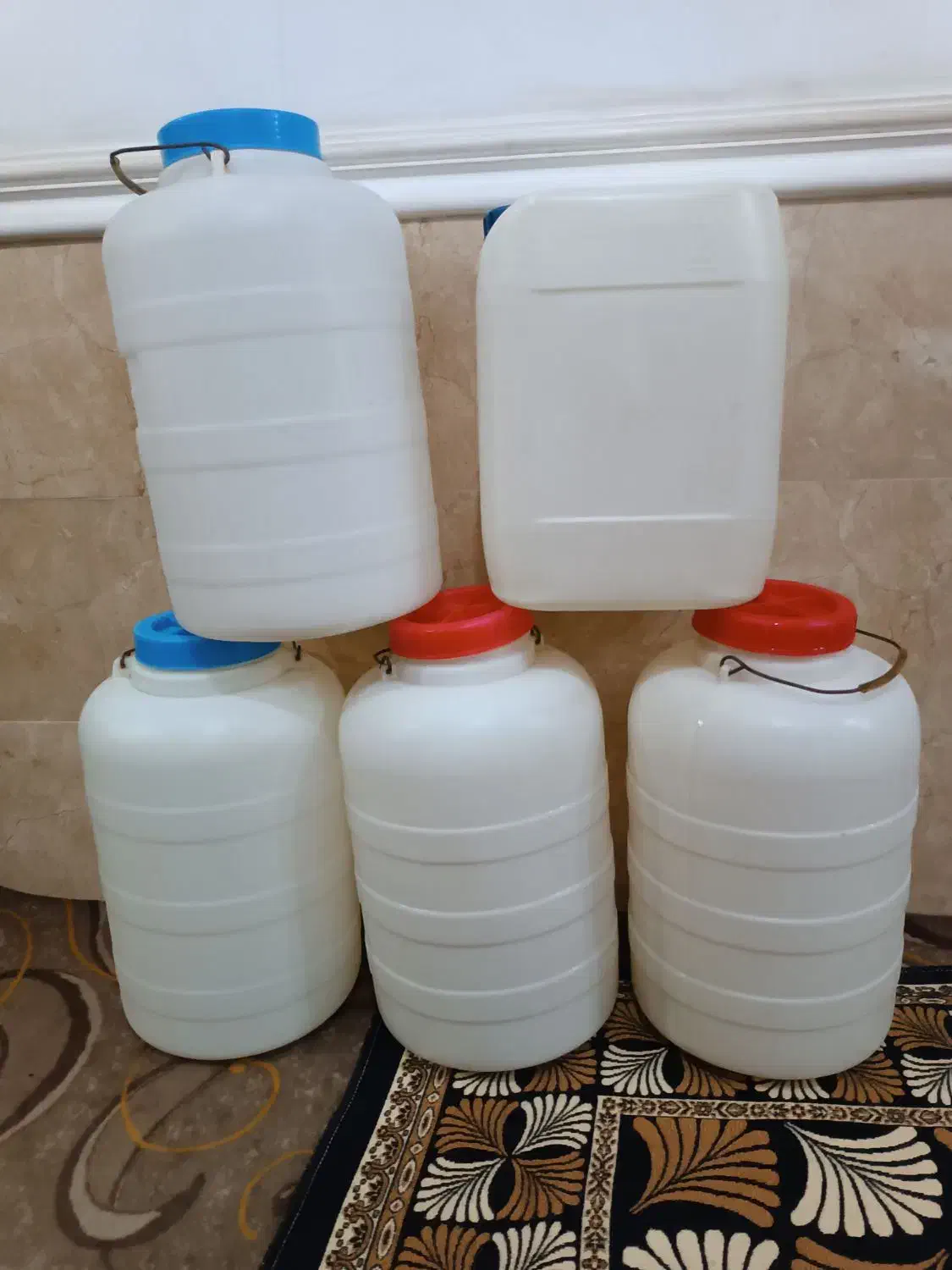 دبه آب|ظروف نگهدارنده، پلاستیکی، یکبارمصرف|چغادک, |دیوار