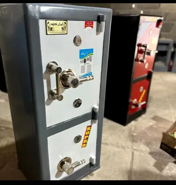 گاوصندوق های نسوز ارتفاع ۱ ایران کاوه|ابزارآلات|رشت, گلسار|دیوار