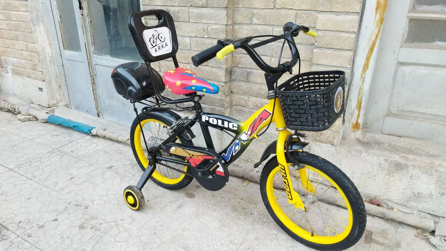 دوچرخه۱۶ کاملا سالم بدون خط وخش لاستیک نو تیوپی|دوچرخه، اسکیت، اسکوتر|کرمانشاه, |دیوار