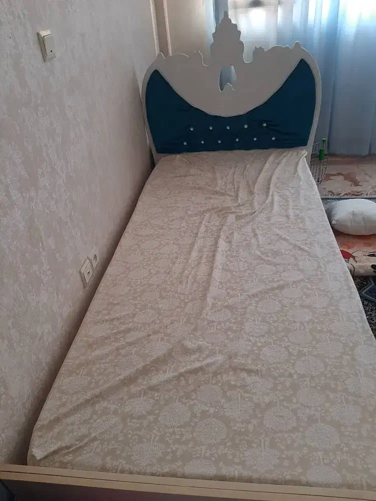 تخت|تخت و سرویس خواب|تهران, آسمان|دیوار