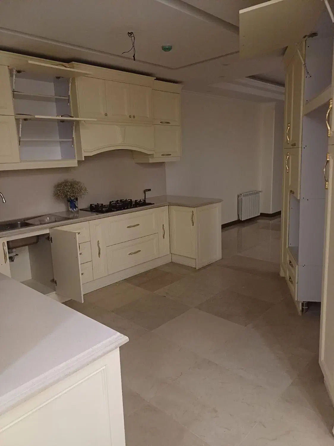 ۲۰۰متر ۴خواب رهن و اجاره پاسداران. شیان