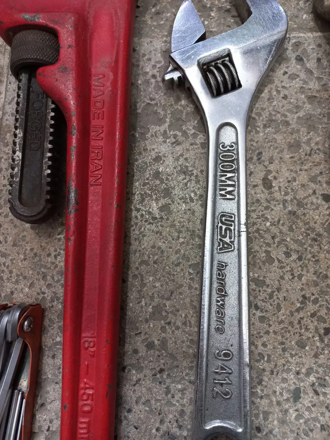 ابزارآلات چسب پمپ شیرآلات سیم جوش ابگرمکن|ابزارآلات|مشهد, ایوان|دیوار