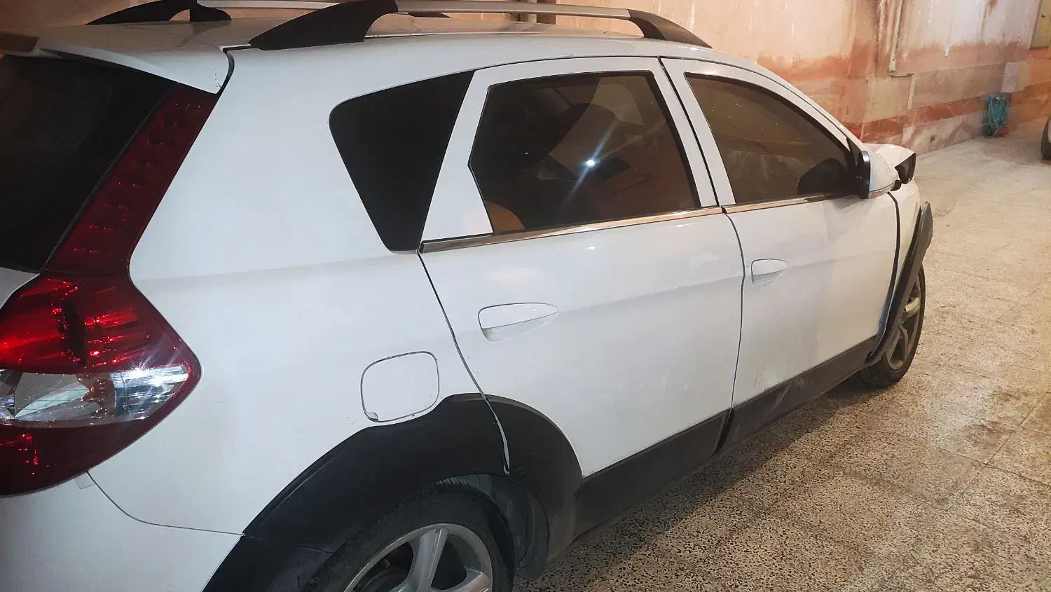 اچ سی کراس مدل ۹۷ کارکرد ۴۵۰۰۰ تصادفی|خودرو سواری و وانت|کرمانشاه, |دیوار