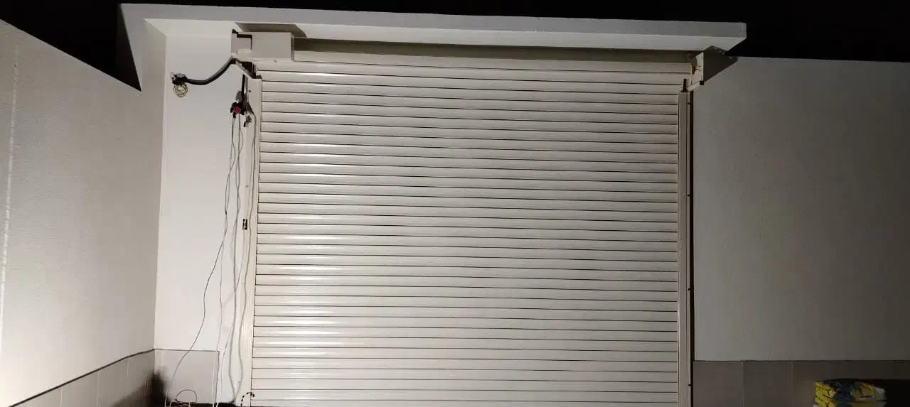 درب کرکره ای شیشه سیکوریت جک بازویی|خدمات پیشه و مهارت|بندرعباس, |دیوار