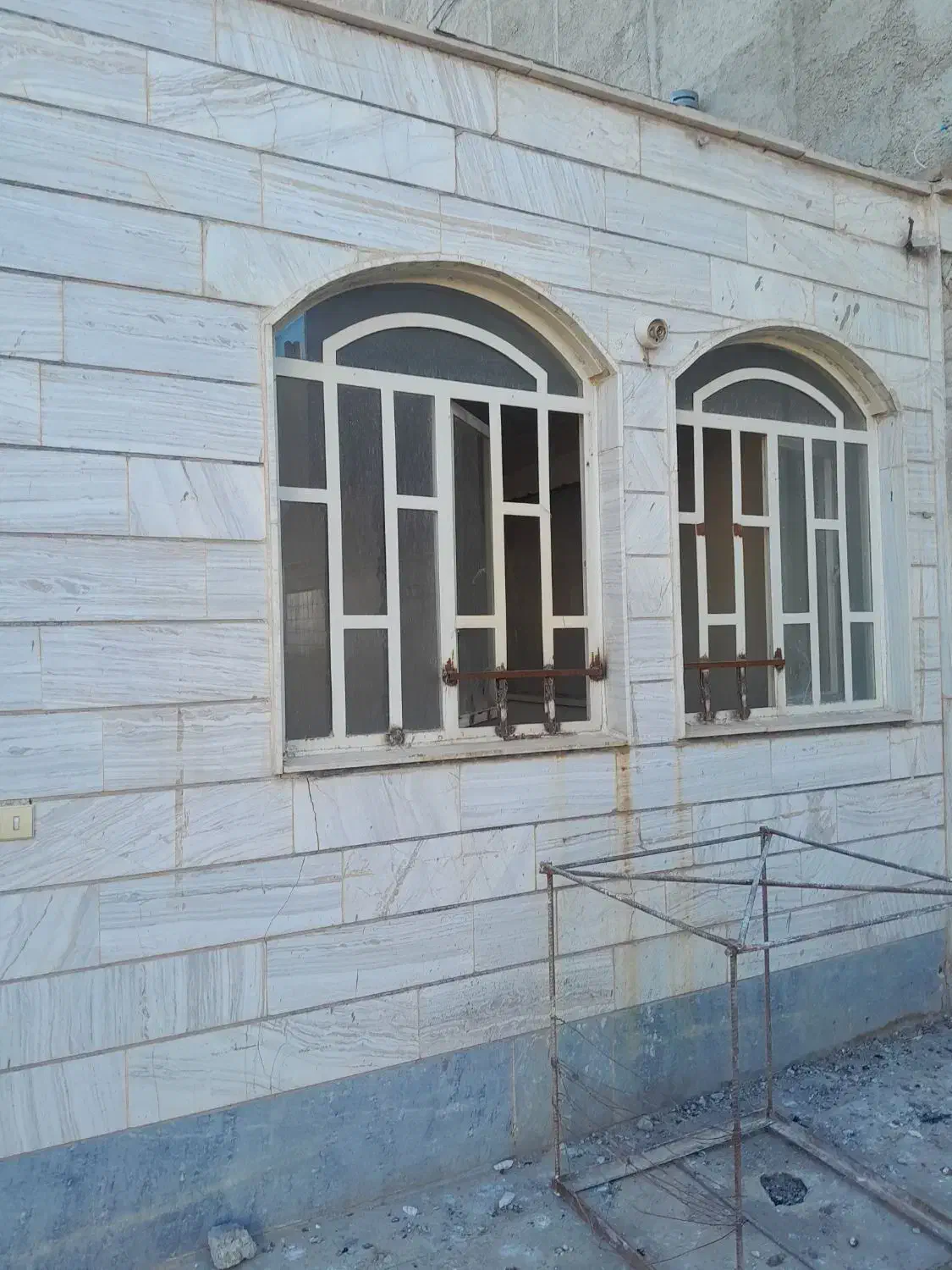 ۱عدد در۴عدد پنجره سالم|مصالح و تجهیزات ساختمان|محمدشهر, همایون ویلا|دیوار